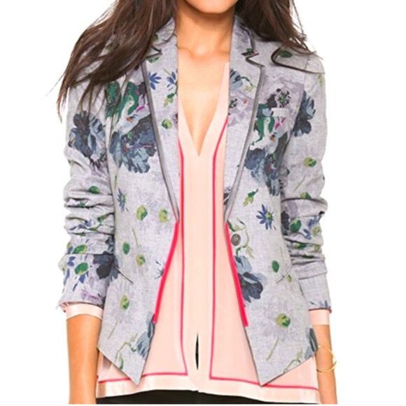 Elizabeth and James Jackets & Blazers - Elizabeth and James Floral Blazer‎